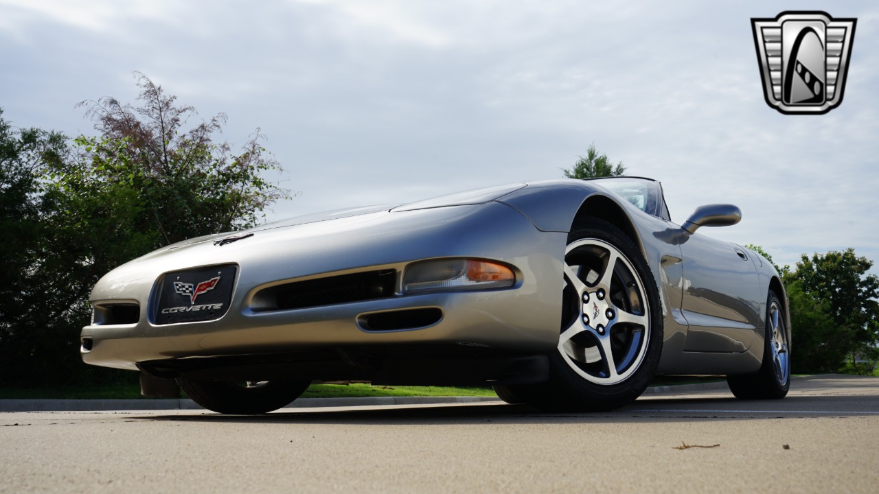 2001 Chevrolet Corvette 23