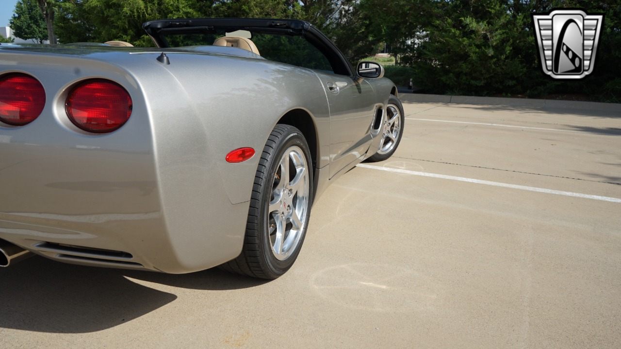 2001 Chevrolet Corvette 47