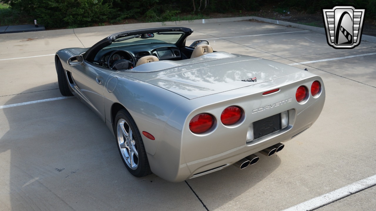 2001 Chevrolet Corvette 26