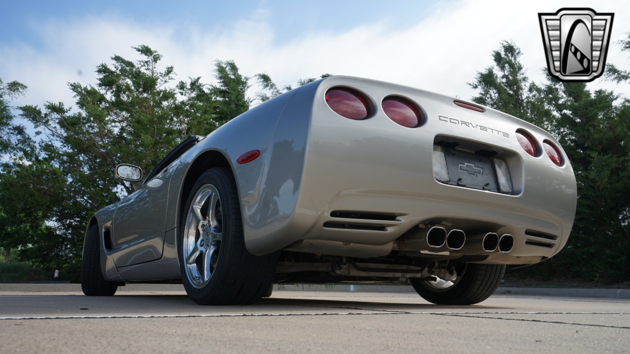 2001 Chevrolet Corvette 28