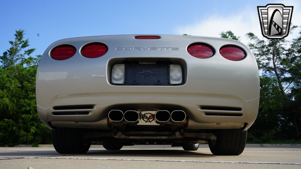 2001 Chevrolet Corvette 30