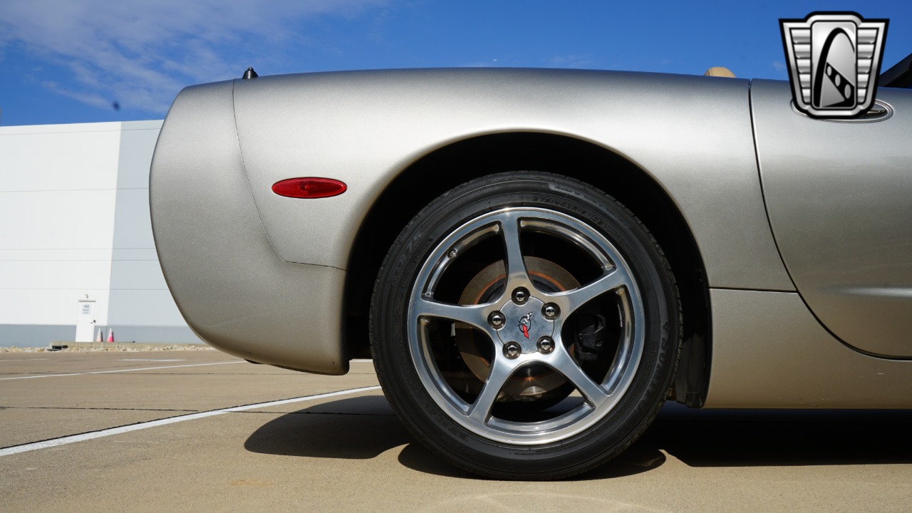 2001 Chevrolet Corvette 54