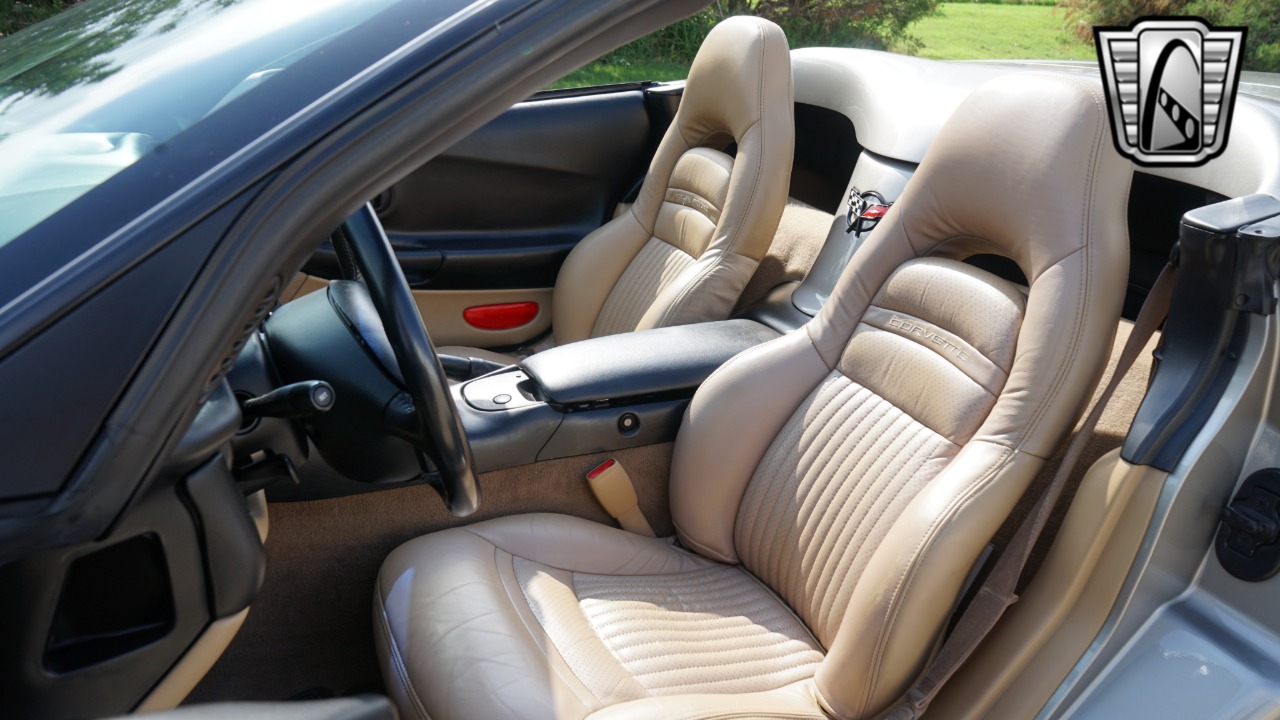 2001 Chevrolet Corvette 76