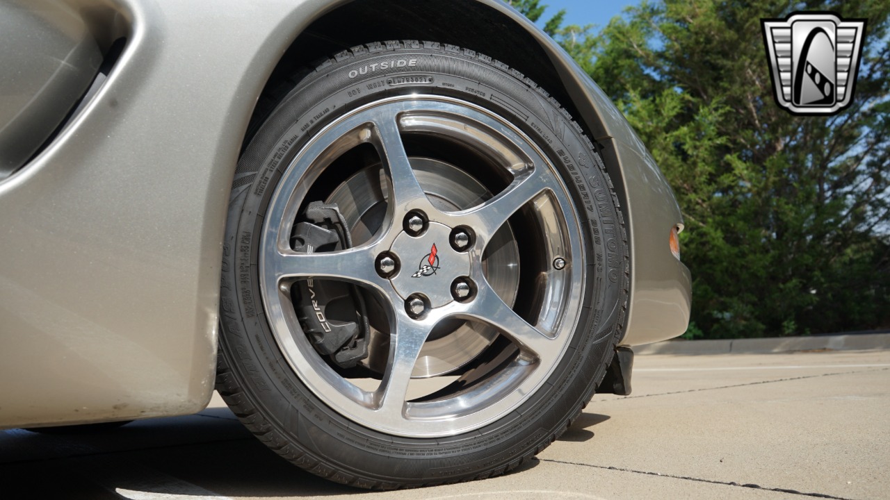 2001 Chevrolet Corvette 8