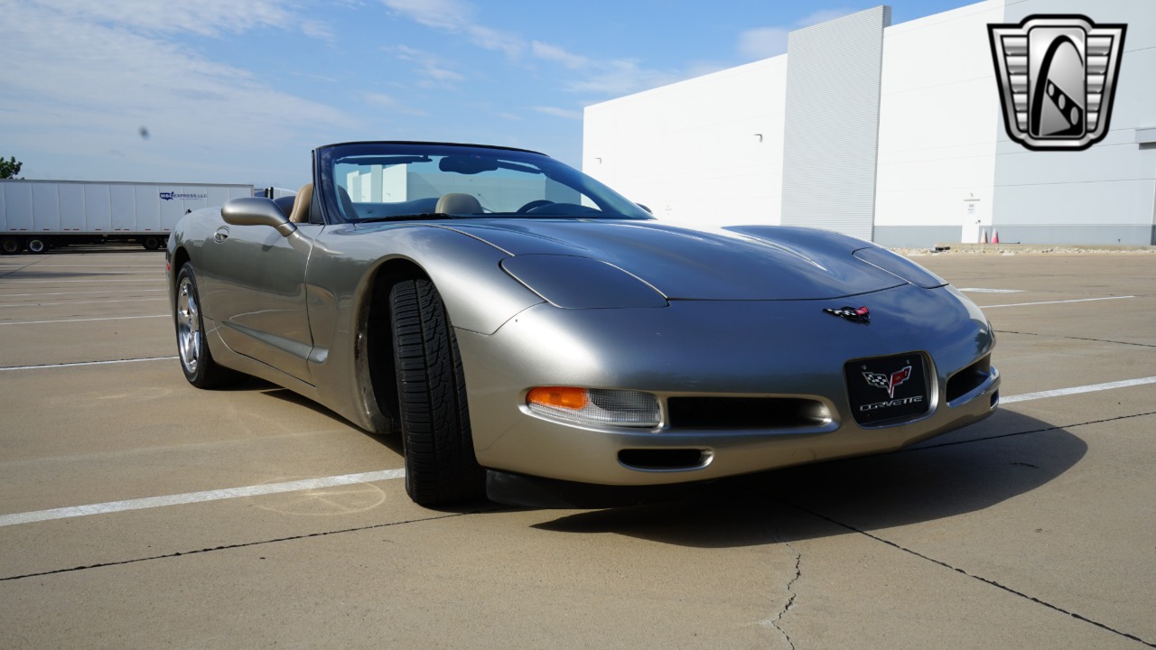 2001 Chevrolet Corvette 38