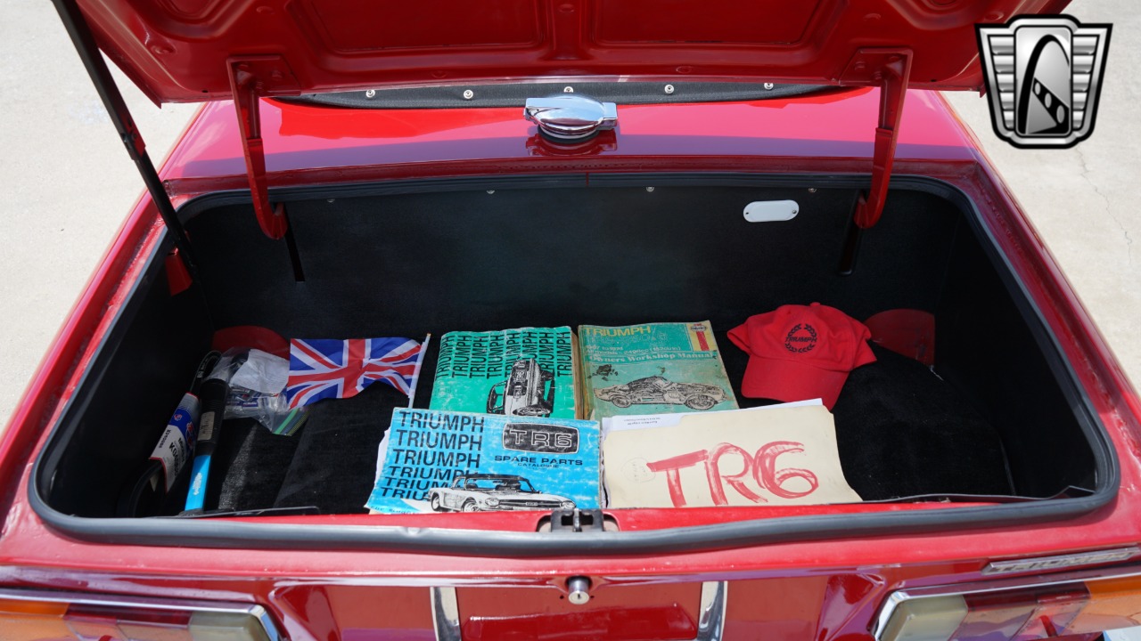1972 Triumph TR6 23
