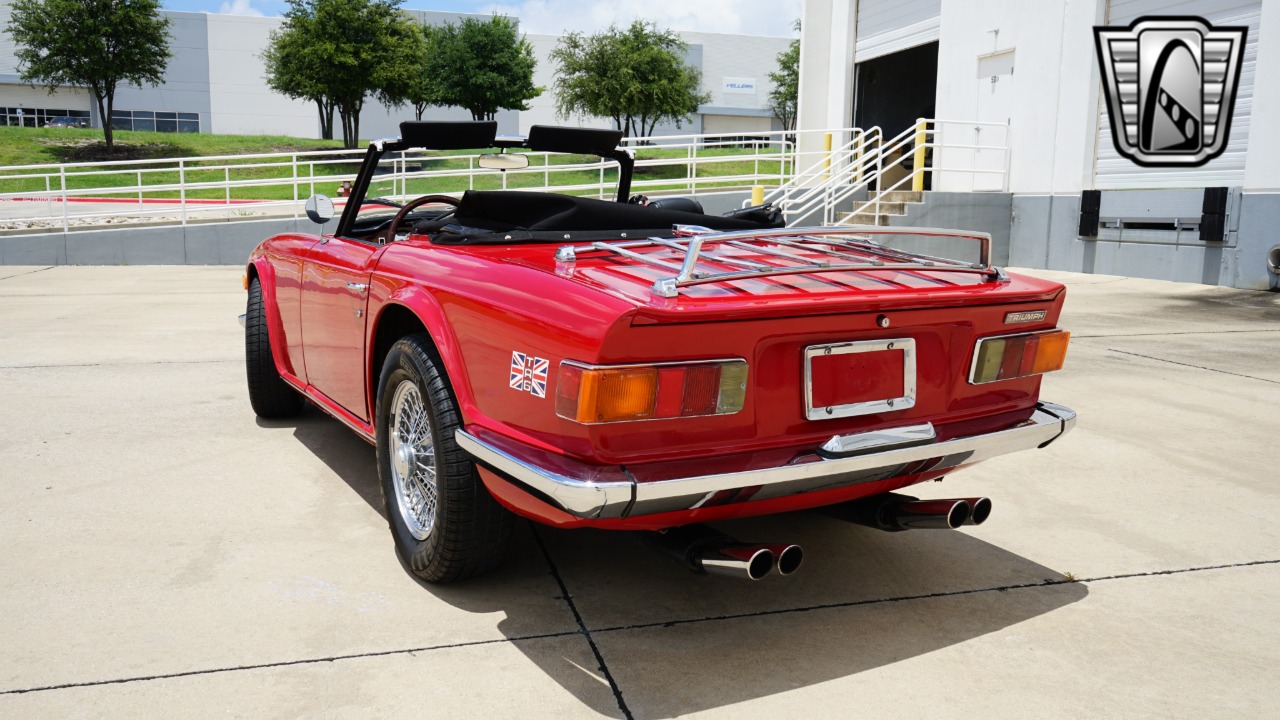 1972 Triumph TR6 4