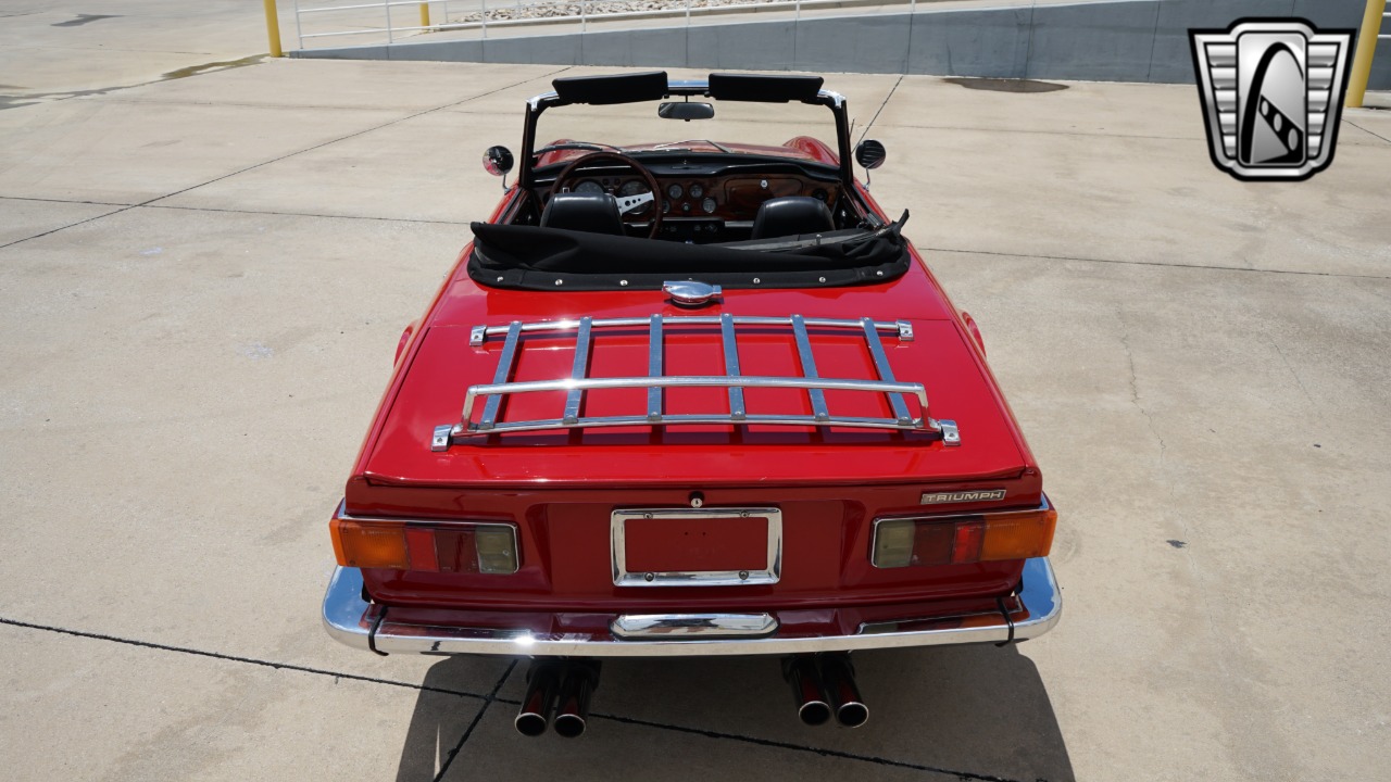 1972 Triumph TR6 32