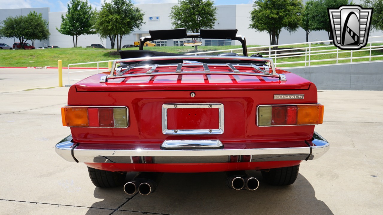 1972 Triumph TR6 33