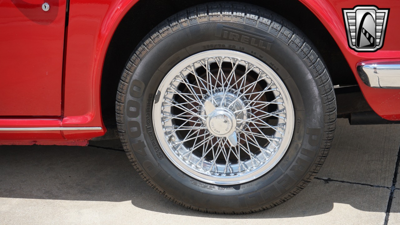 1972 Triumph TR6 9