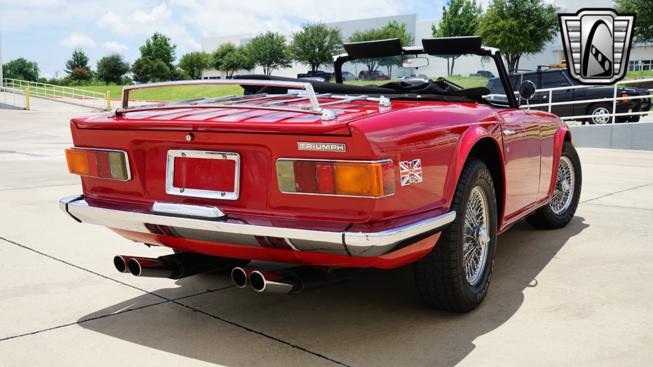 1972 Triumph TR6 35