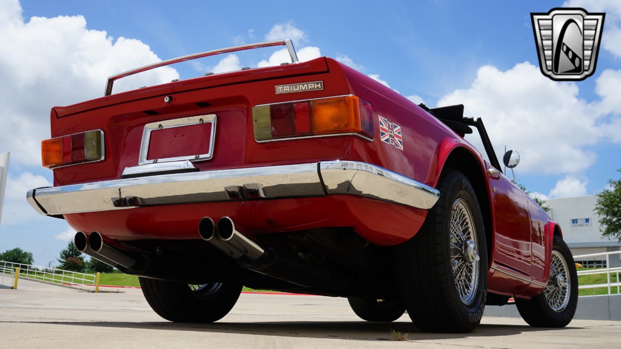 1972 Triumph TR6 36