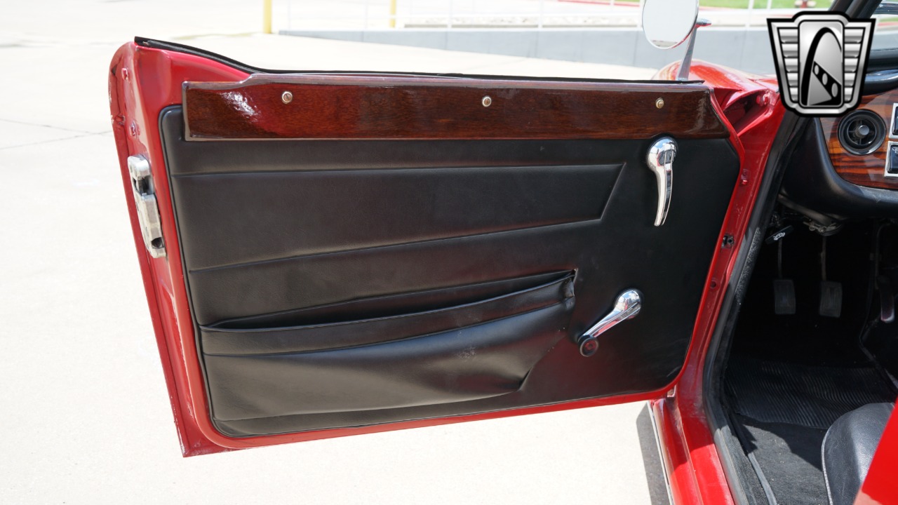 1972 Triumph TR6 15