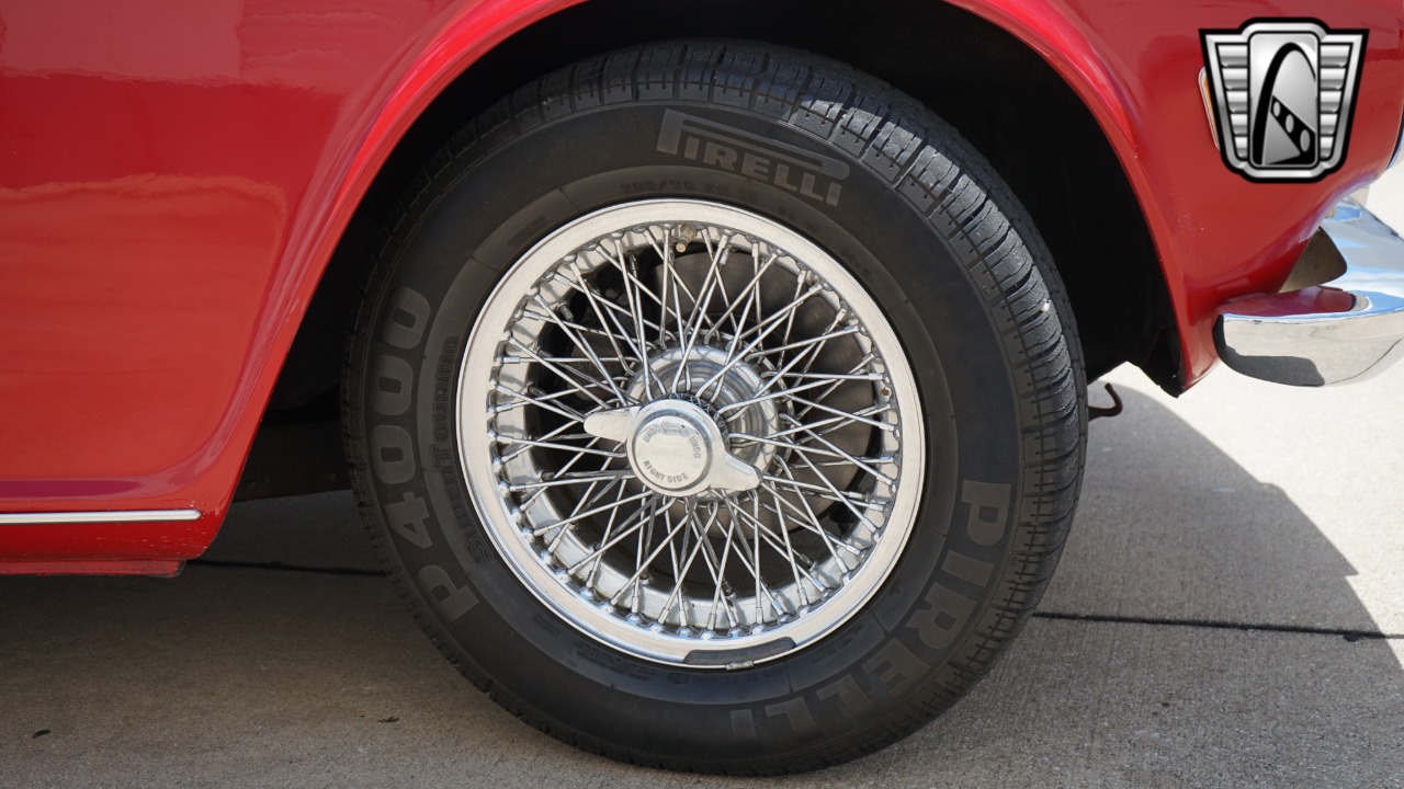 1972 Triumph TR6 11