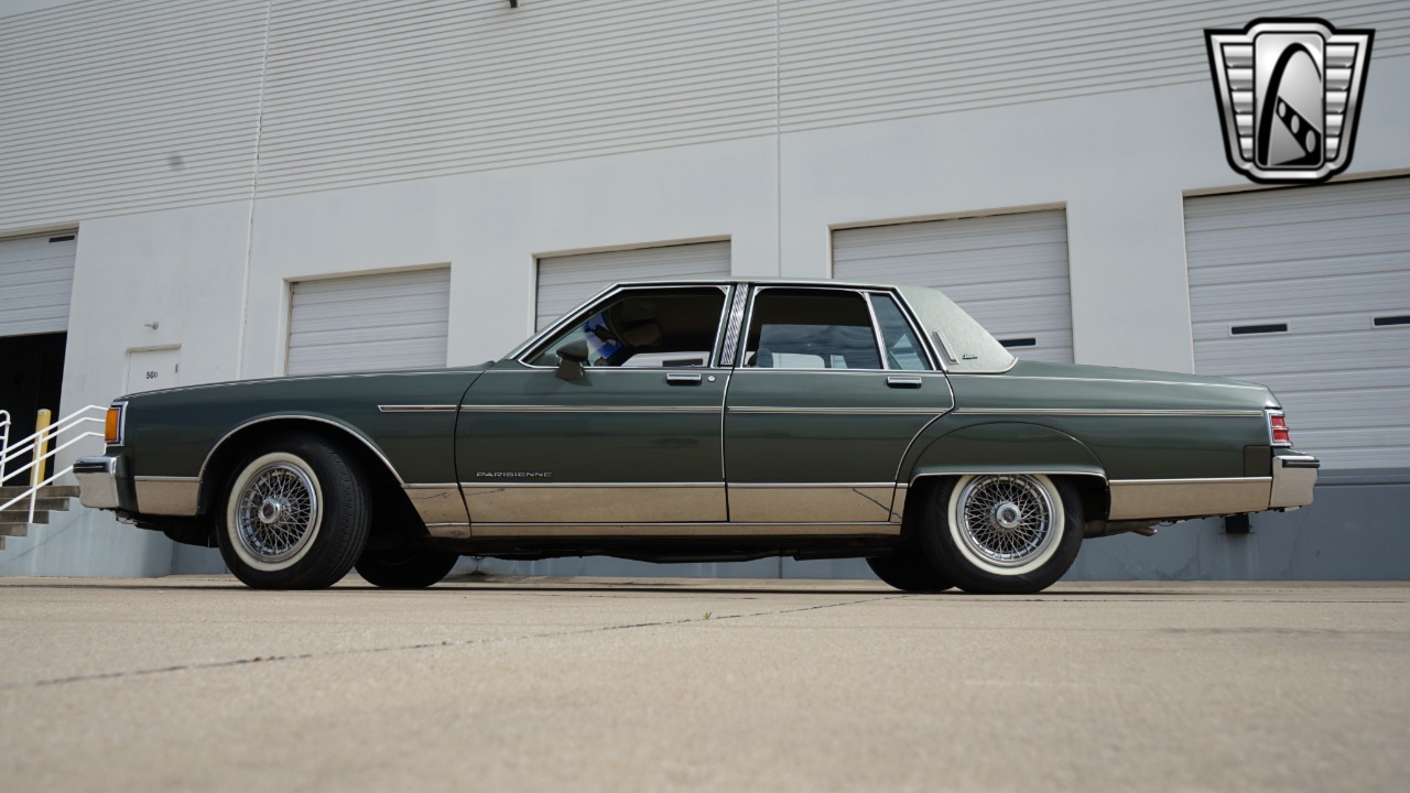 1985 Pontiac Parisienne 30