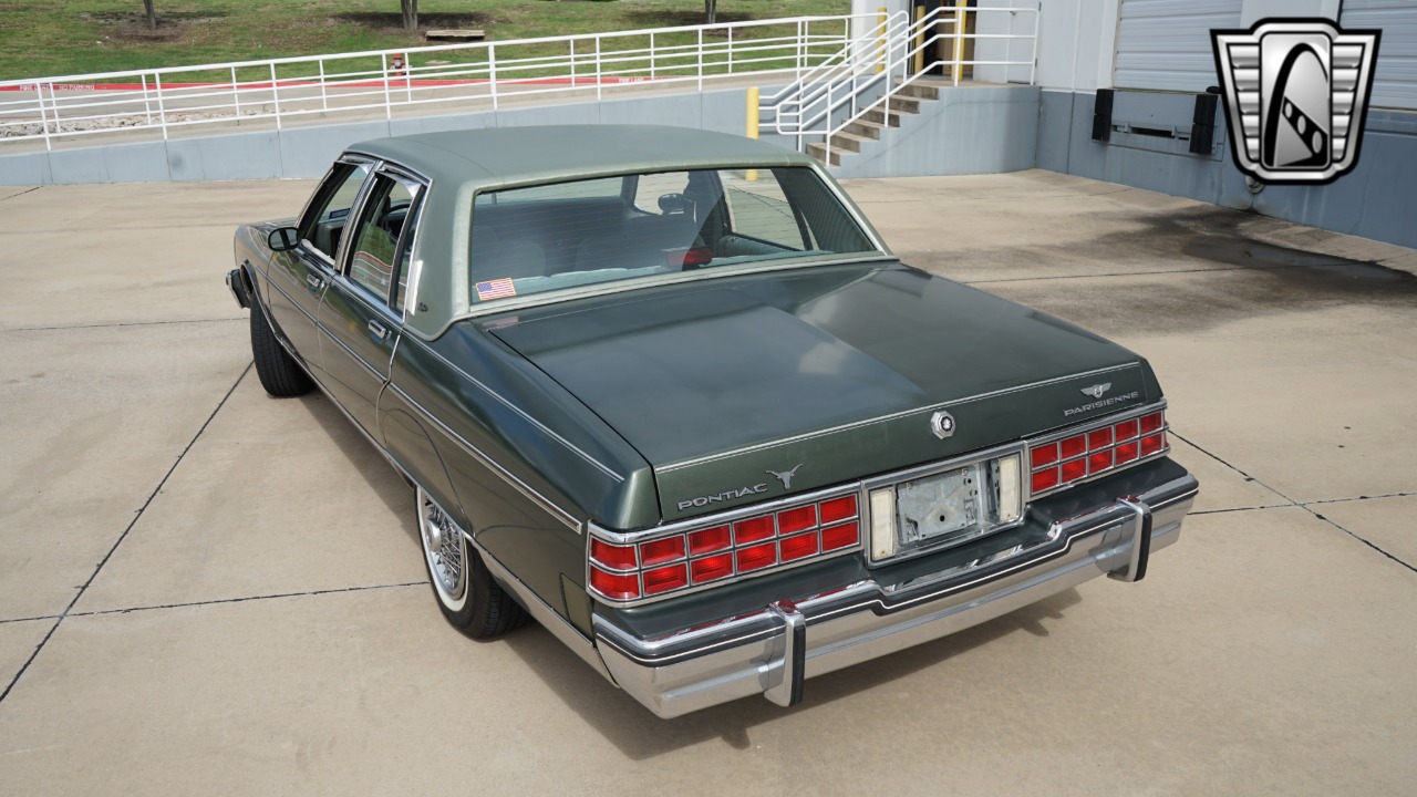 1985 Pontiac Parisienne 31