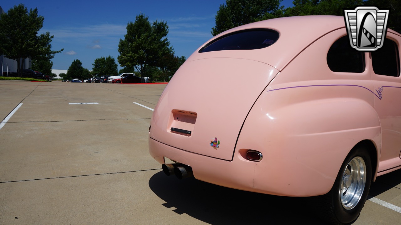1947 Ford Customline 49