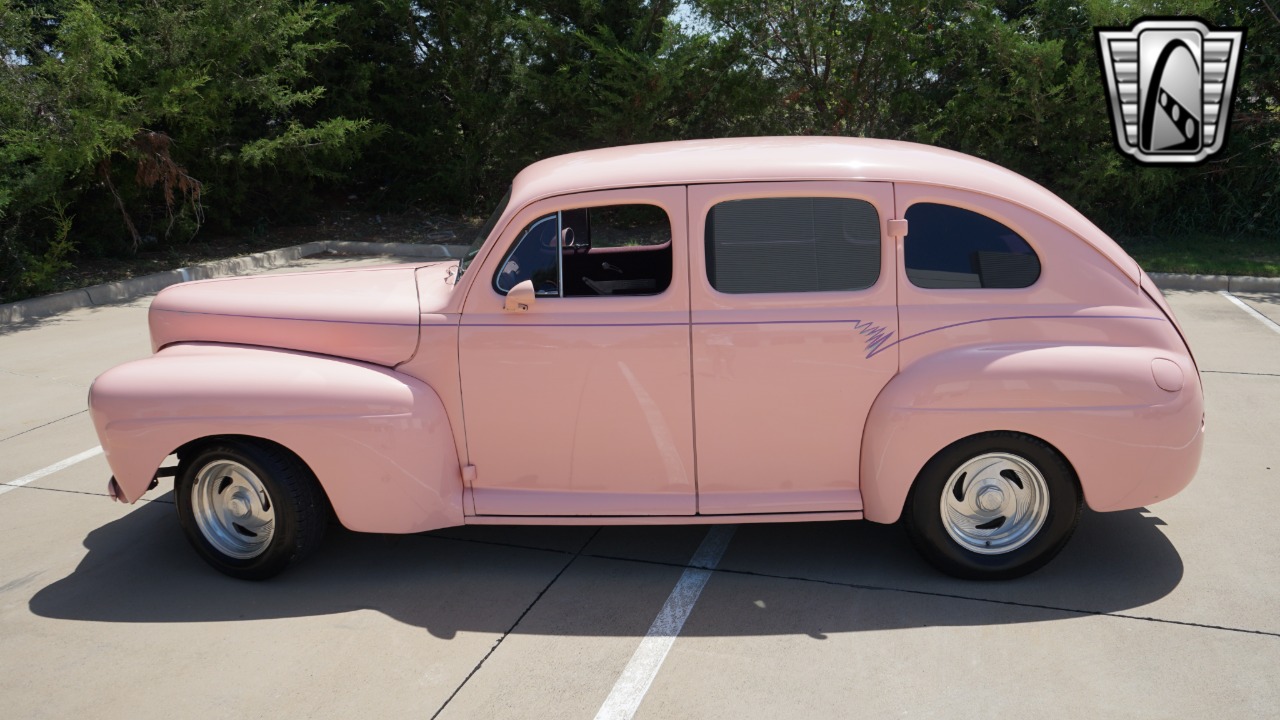 1947 Ford Customline 28