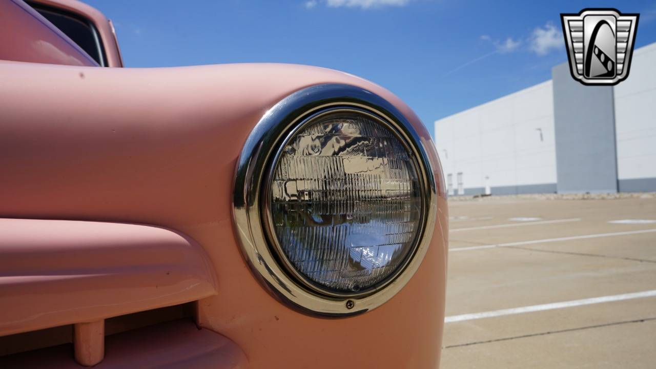 1947 Ford Customline 72