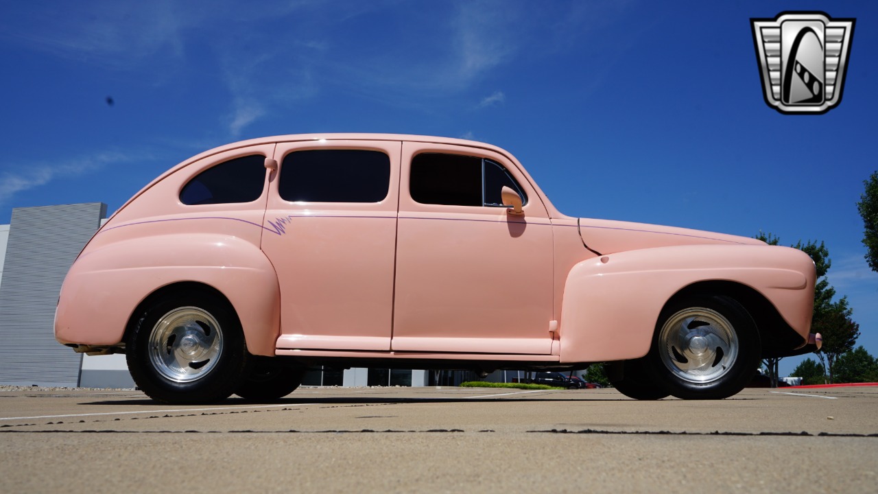 1947 Ford Customline 39