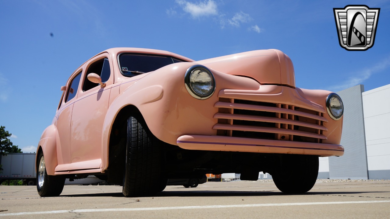 1947 Ford Customline 41