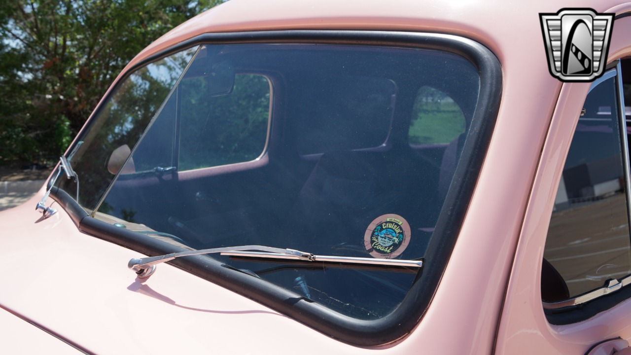 1947 Ford Customline 11
