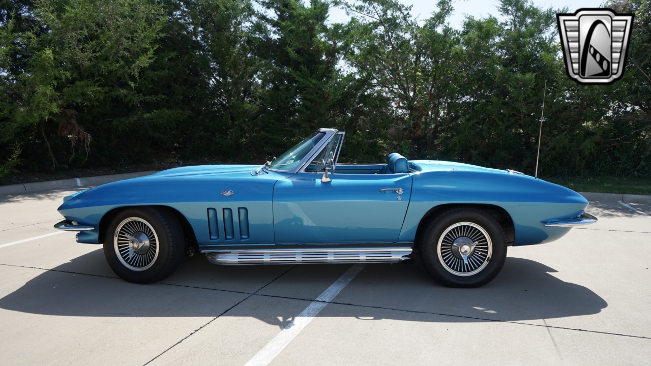 1966 Chevrolet Corvette 3