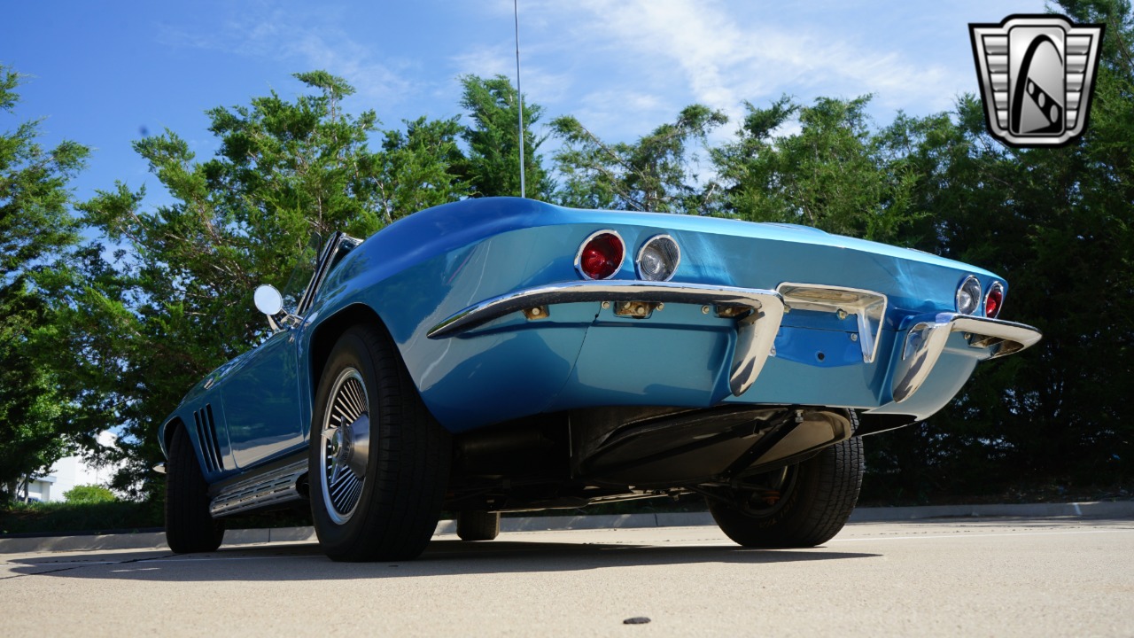 1966 Chevrolet Corvette 31