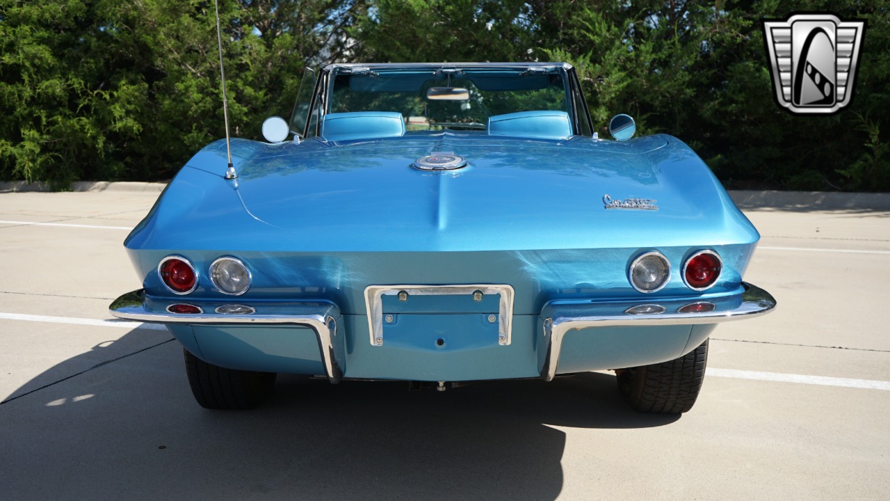 1966 Chevrolet Corvette 33