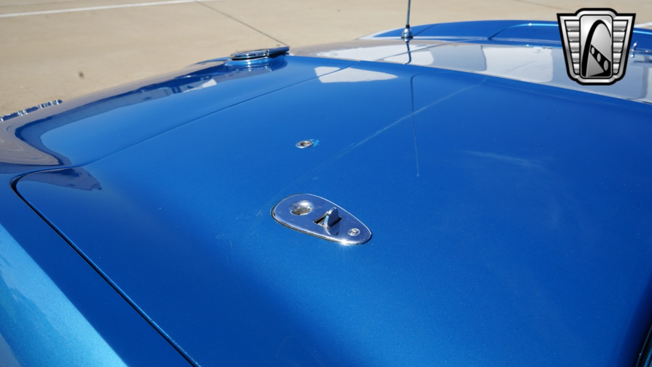 1966 Chevrolet Corvette 60