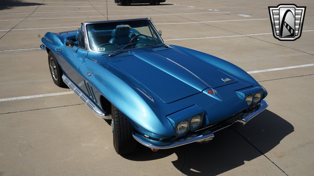 1966 Chevrolet Corvette 40