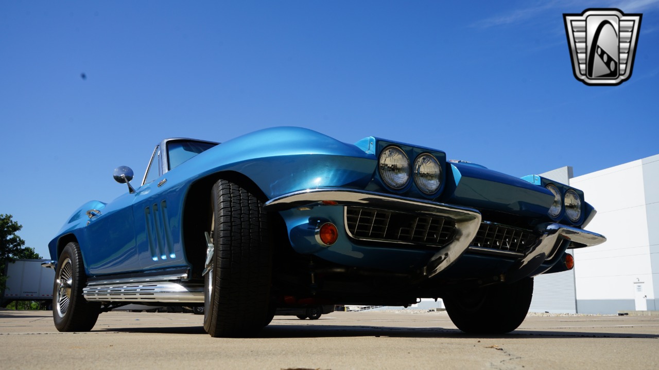 1966 Chevrolet Corvette 42