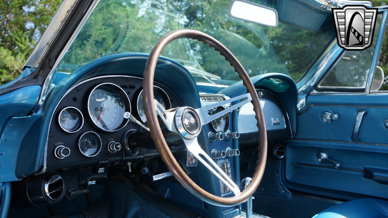 1966 Chevrolet Corvette 15