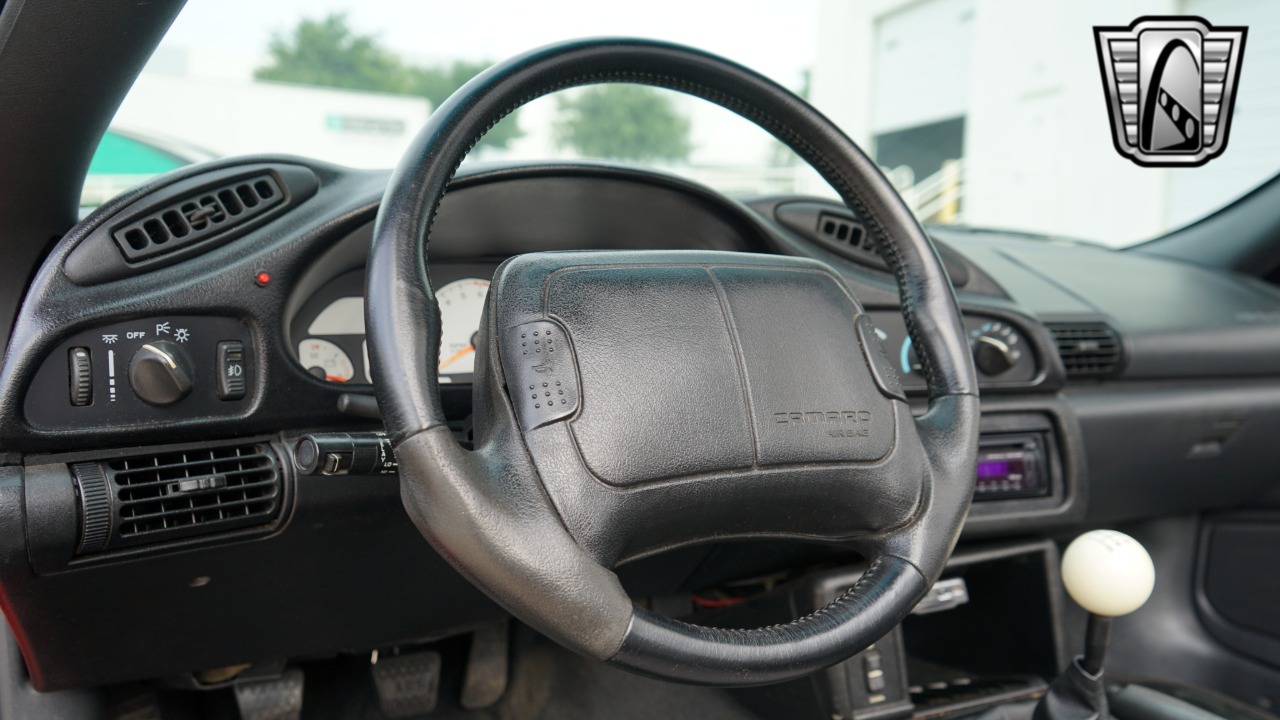 1995 Chevrolet Camaro 17