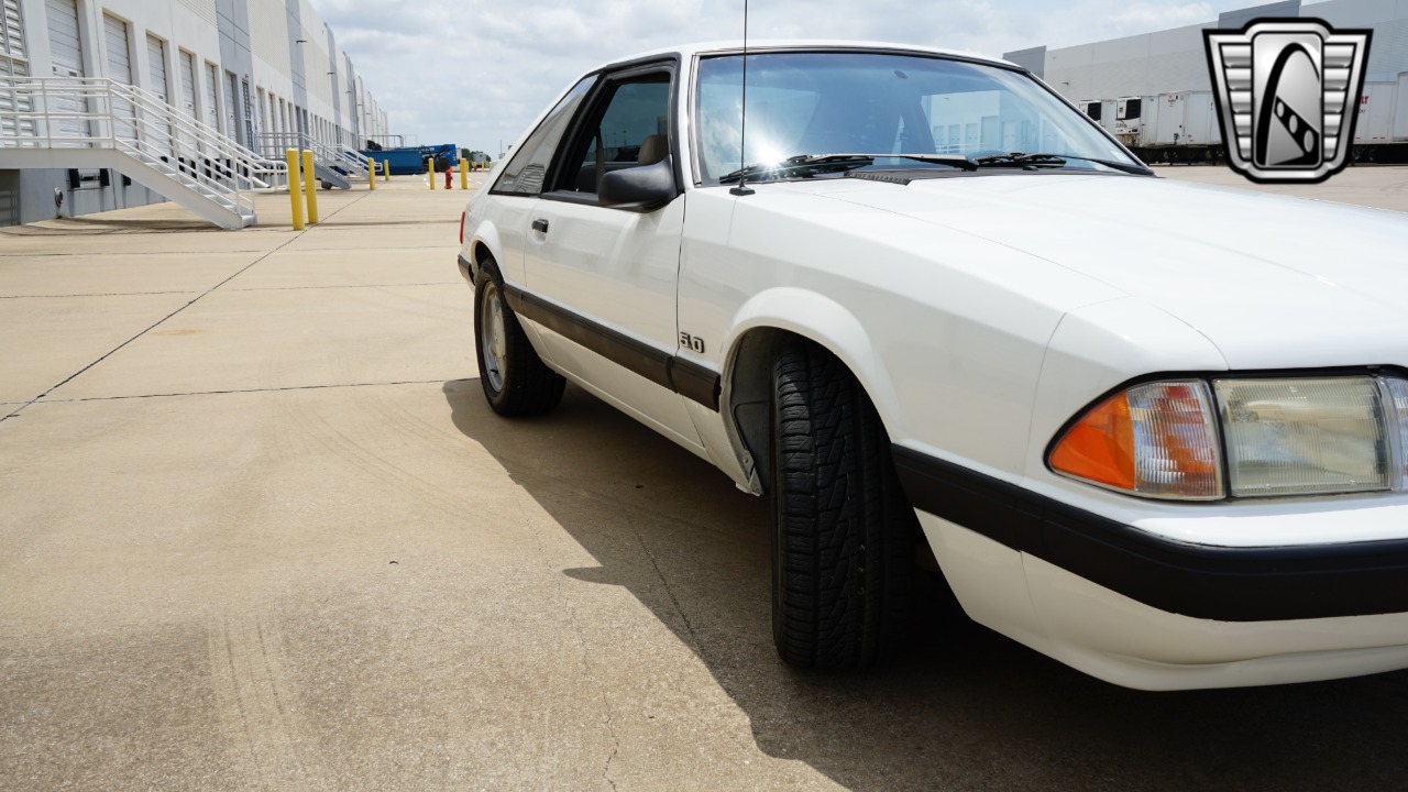 1987 Ford Mustang 49