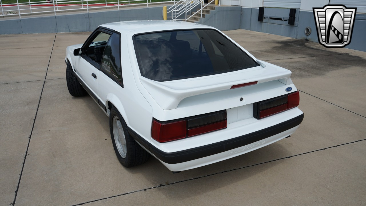 1987 Ford Mustang 27