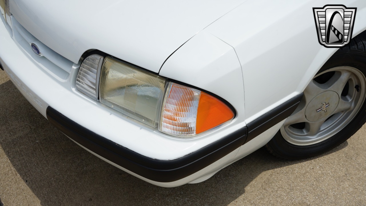 1987 Ford Mustang 74