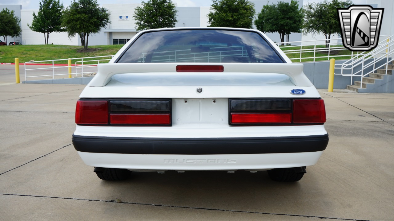 1987 Ford Mustang 31