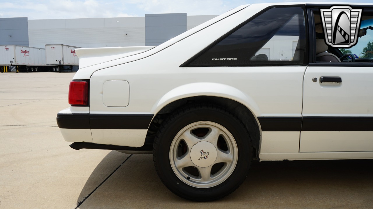 1987 Ford Mustang 53