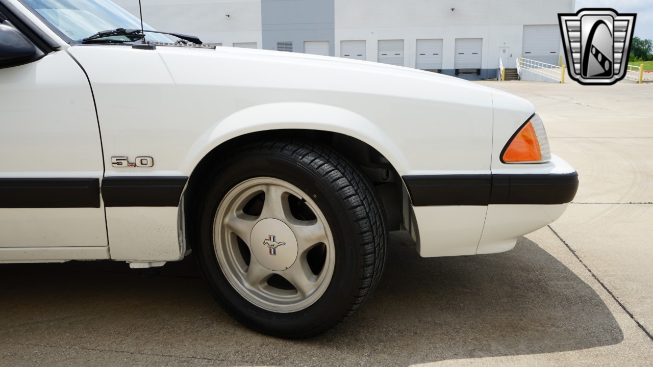 1987 Ford Mustang 55