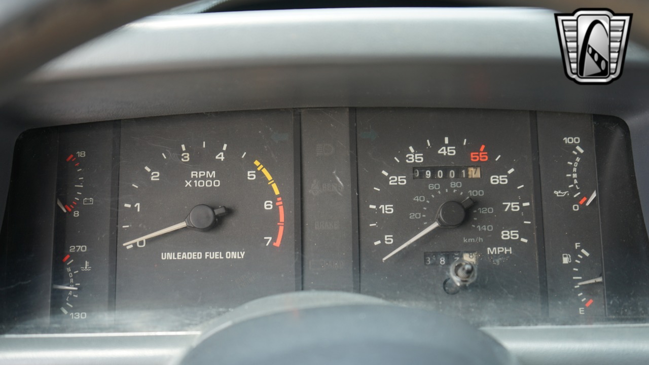 1987 Ford Mustang 14