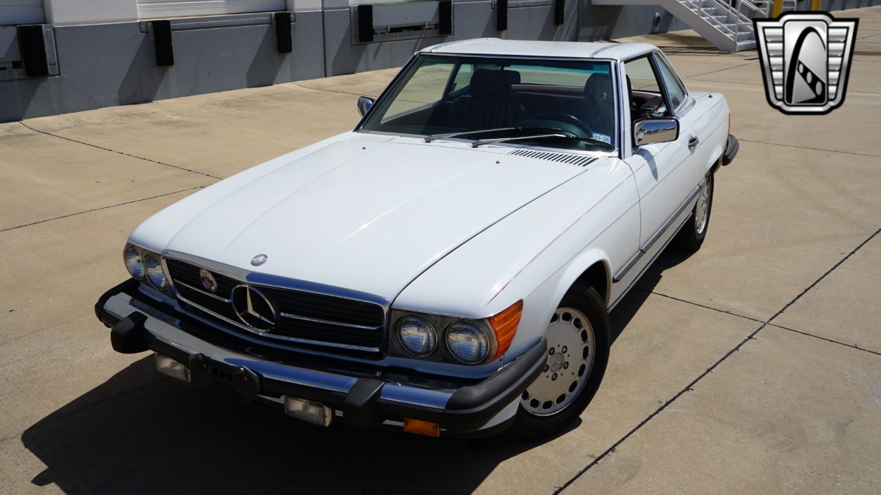 1989 Mercedes-Benz 560SL 26
