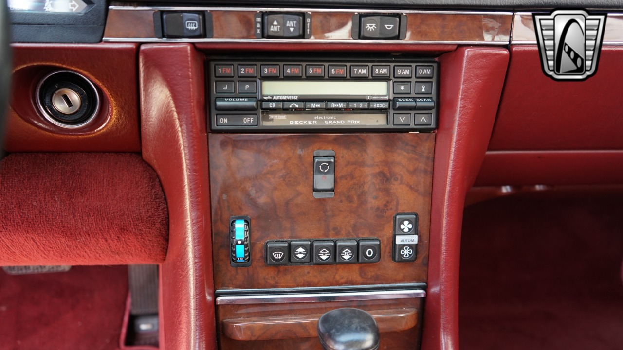 1989 Mercedes-Benz 560SL 90