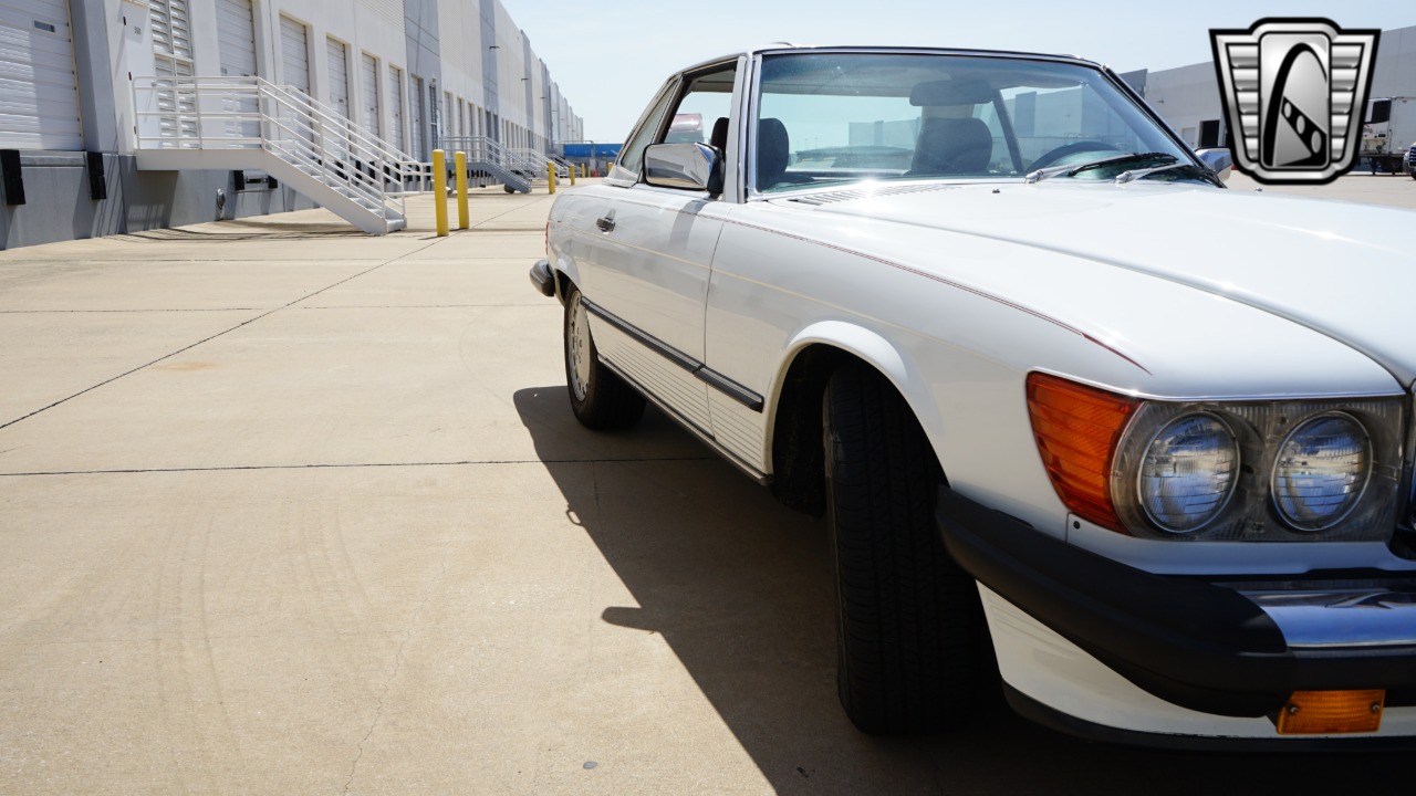 1989 Mercedes-Benz 560SL 52