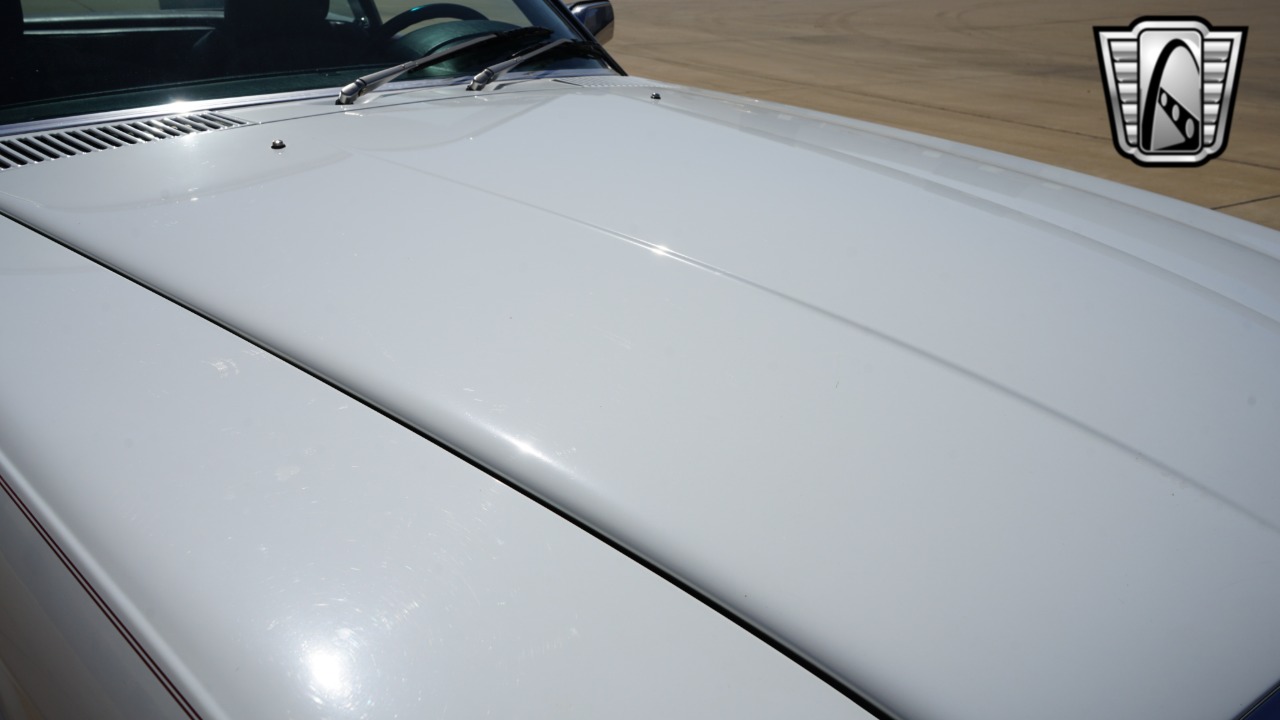 1989 Mercedes-Benz 560SL 73