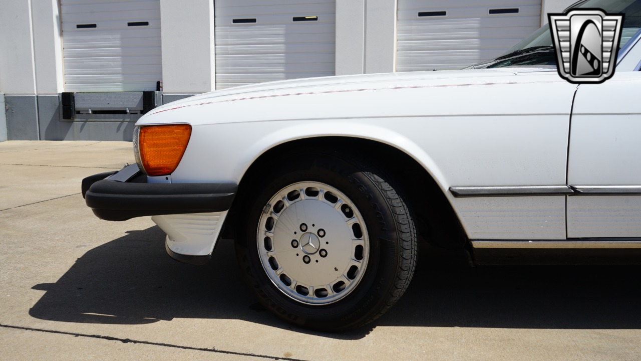 1989 Mercedes-Benz 560SL 53