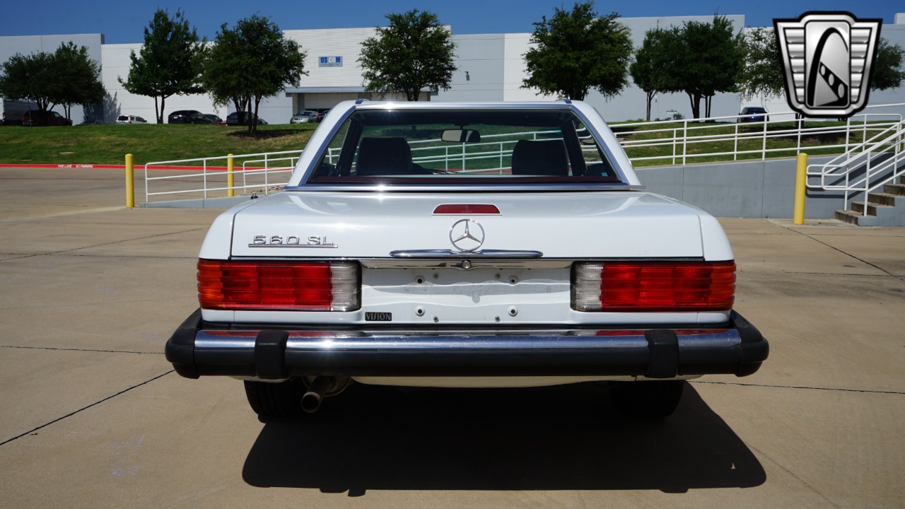 1989 Mercedes-Benz 560SL 33