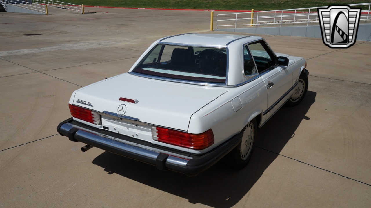 1989 Mercedes-Benz 560SL 35