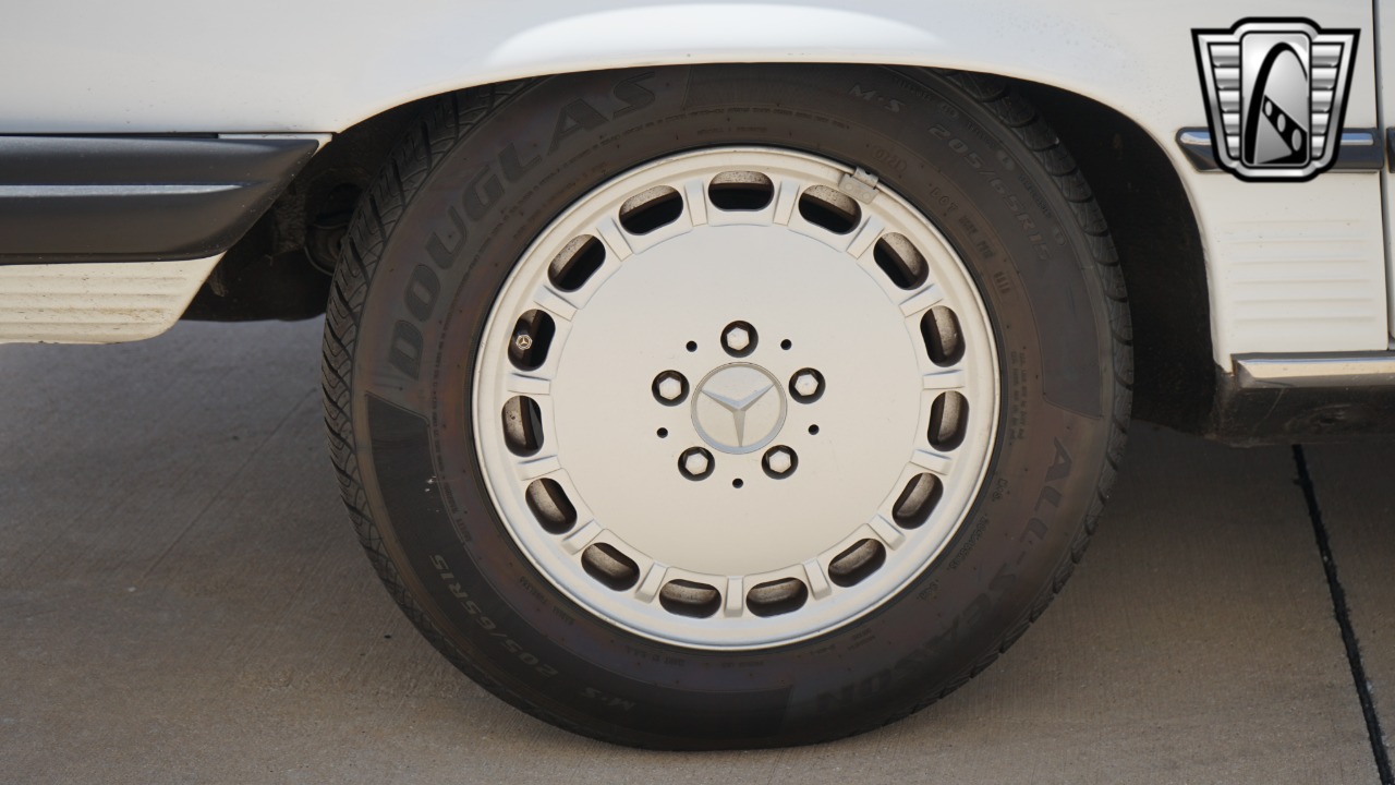 1989 Mercedes-Benz 560SL 9