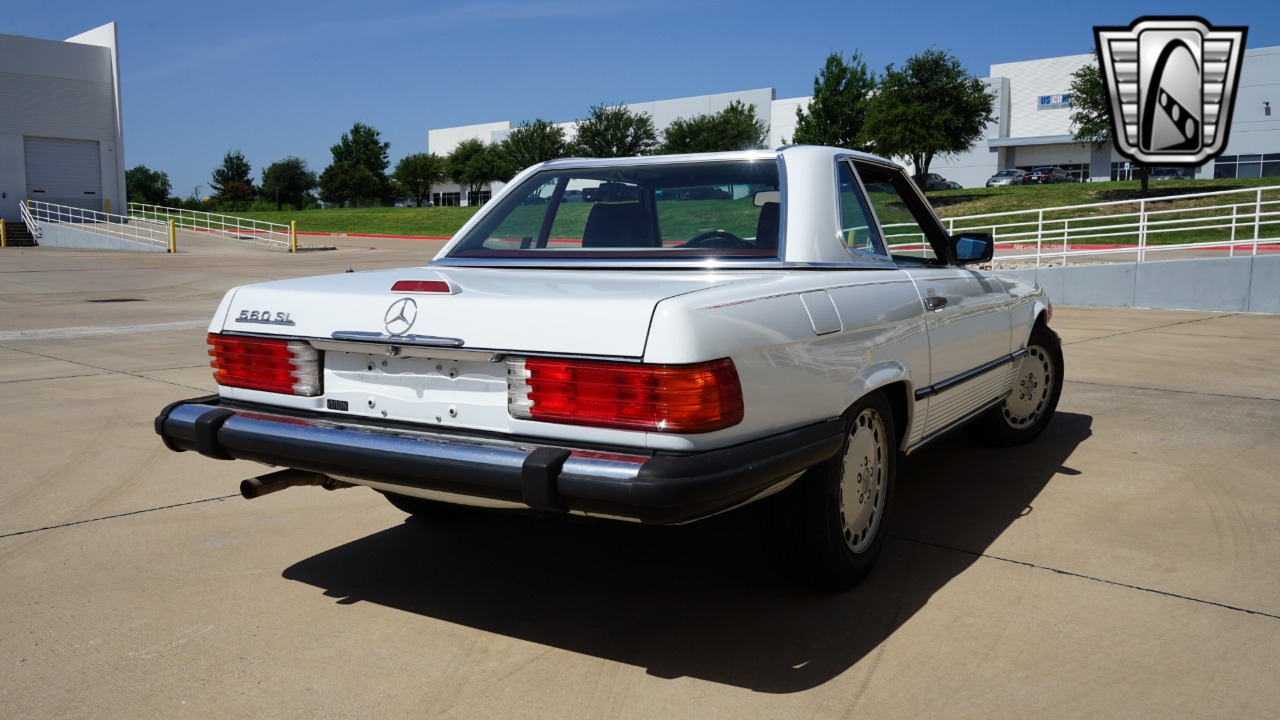 1989 Mercedes-Benz 560SL 36